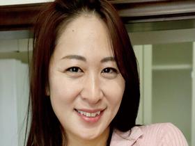 友母孕ませNTR うぁ…生活感丸出しで閉経間近の友母が、妙にムラムラさせるから!白目でアヘイキする肉便器にして妊娠させることに!(40代・人妻) サンプル動画サムネイル